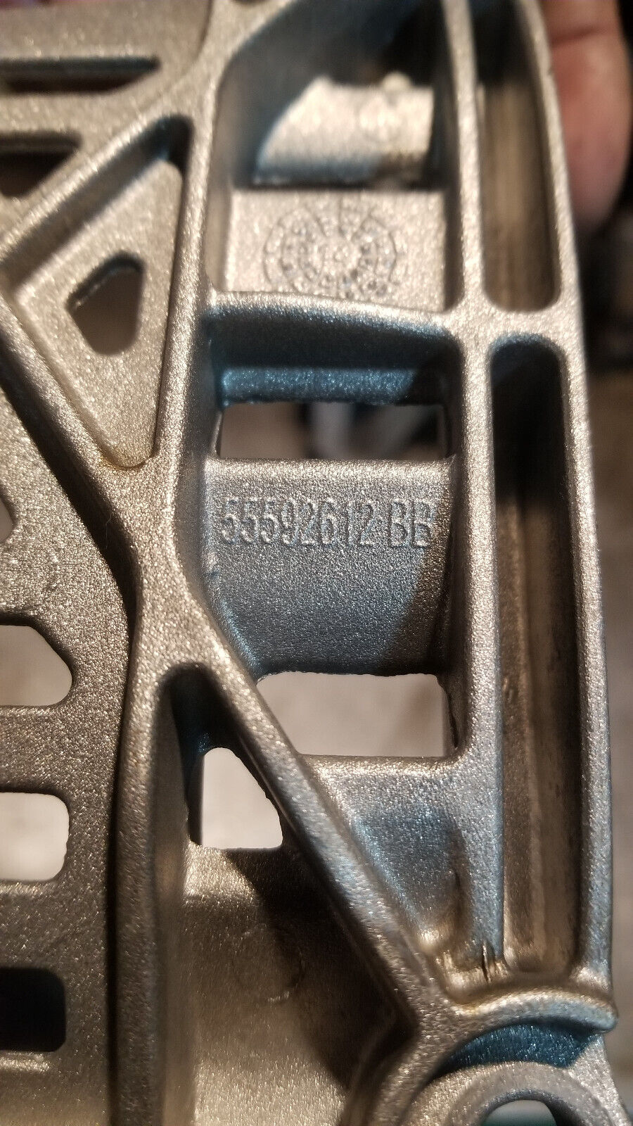 2.8L DURAMAX LWN 55592612 Engine Oil Sump Windage Tray