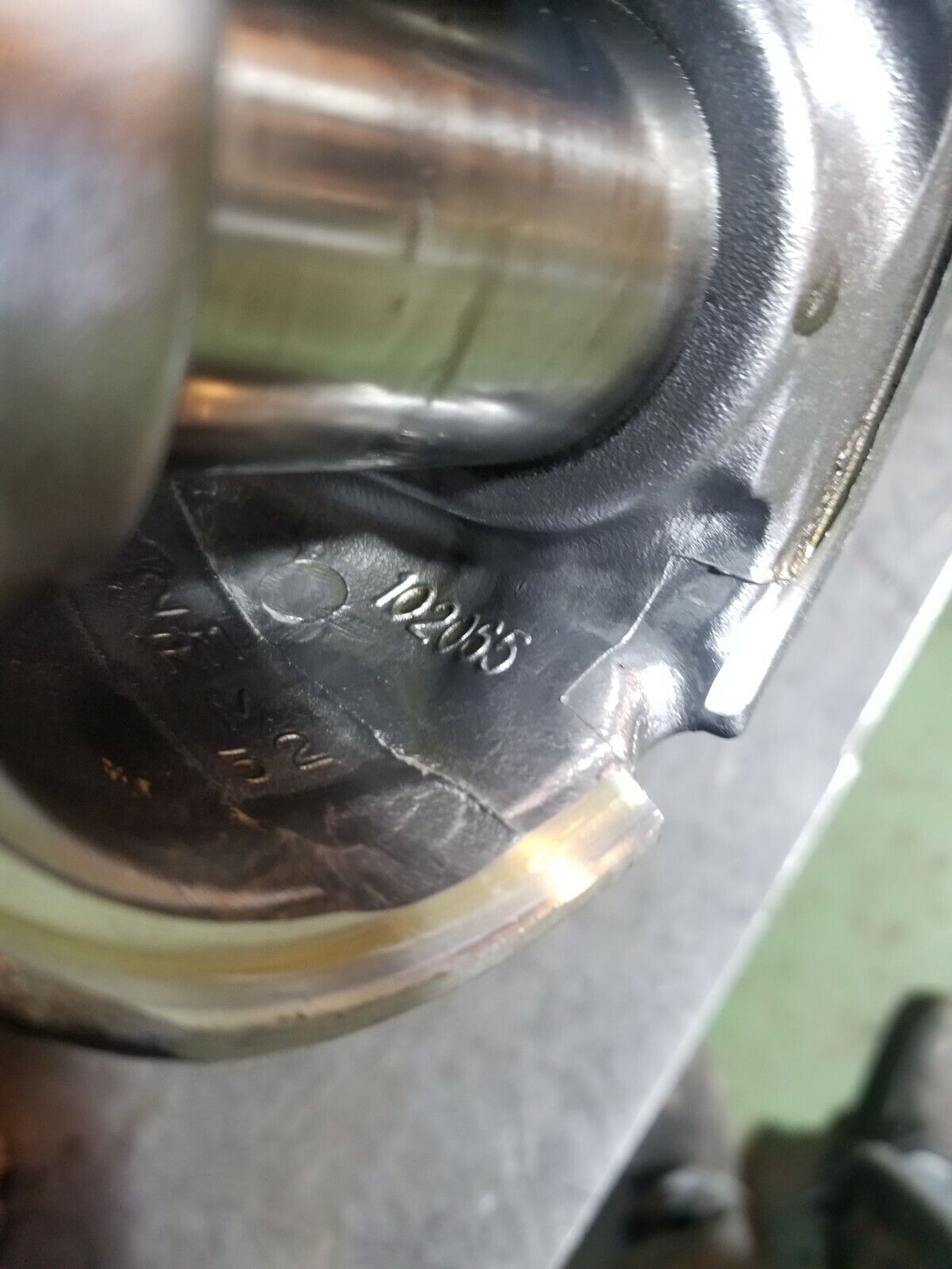MAHLE 1295 102055 6.7L CUMMINS PISTON