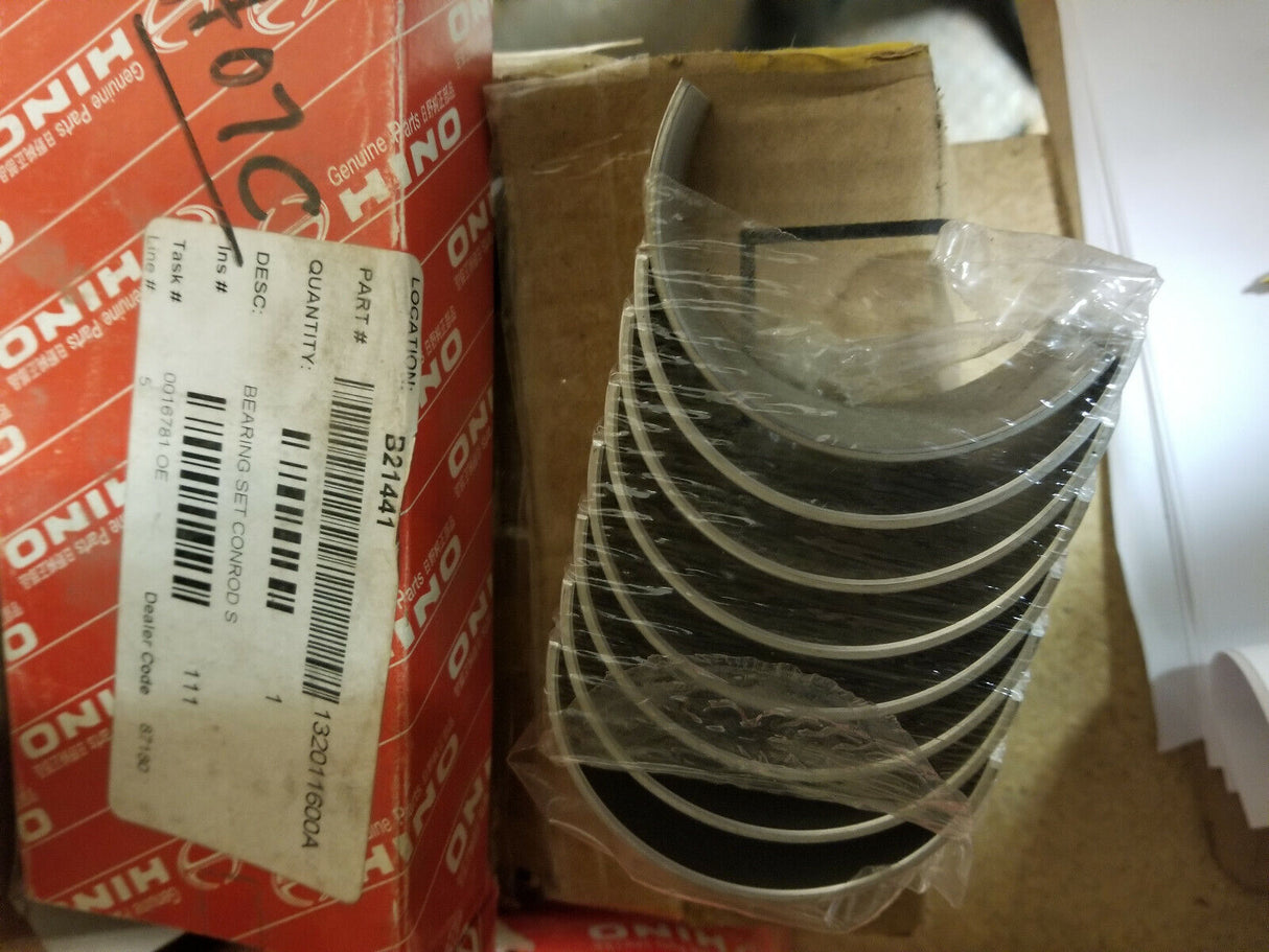 132011600A HINO BEARING SET