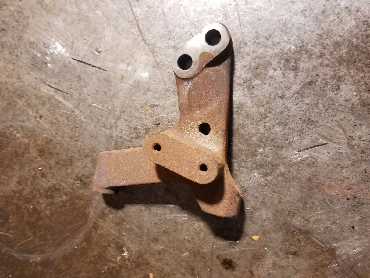 2011-2015 LML BY-PASS VALVE BRACKET 98062786
