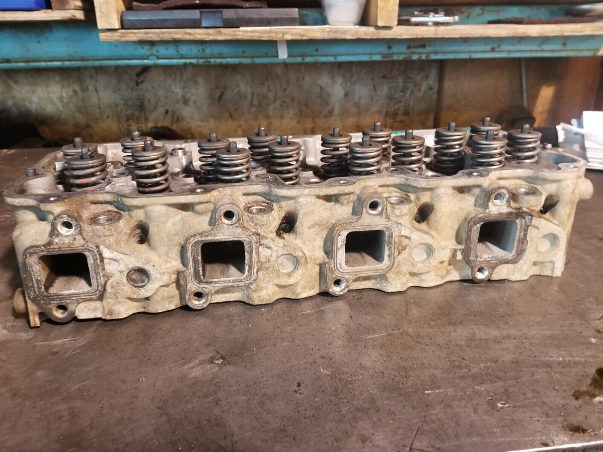 2006-2010 Chevy GMC 6.6 LBZ LMM DURAMAX CYLINDER HEAD RH PASSENGER REF109