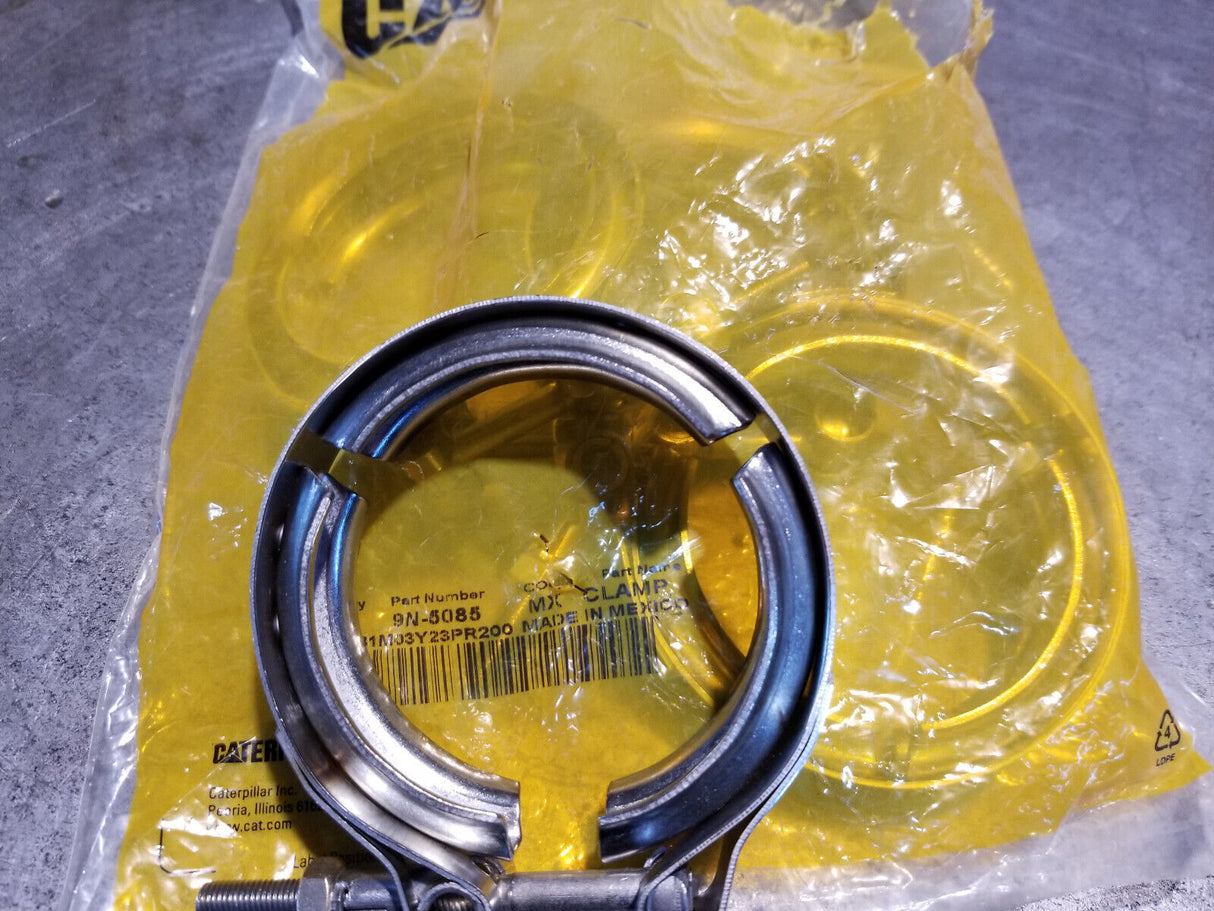 LOT OF 4 -9N-5085 Genuine OEM CATERPILLAR 80.80mm Internal Diameter Band V Clamp