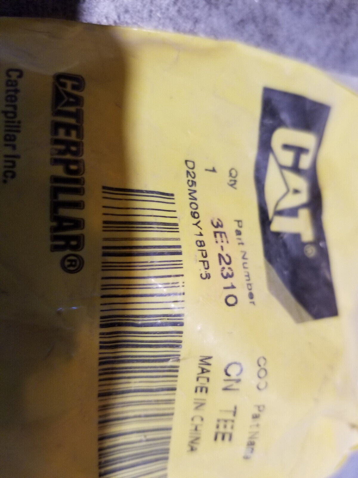3E-2310 Caterpillar 19.05mm Hexagonal Tee Adapter,  Fluid Carrying Tee Adapter