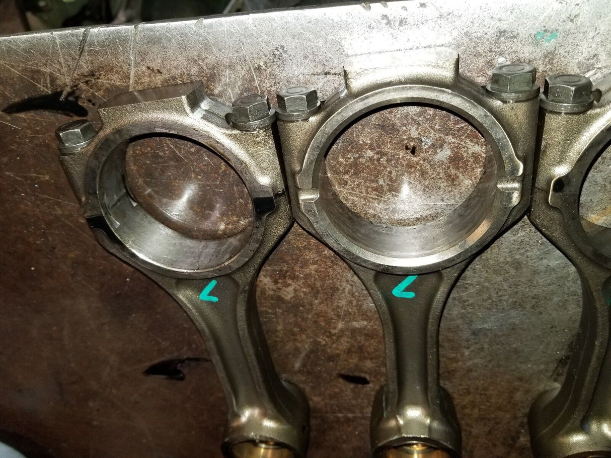 01 02 03 04 05 06 2001 - 2006 DURAMAX TURBO DIESEL 6.6 CONNECTING ROD LB7 LLY