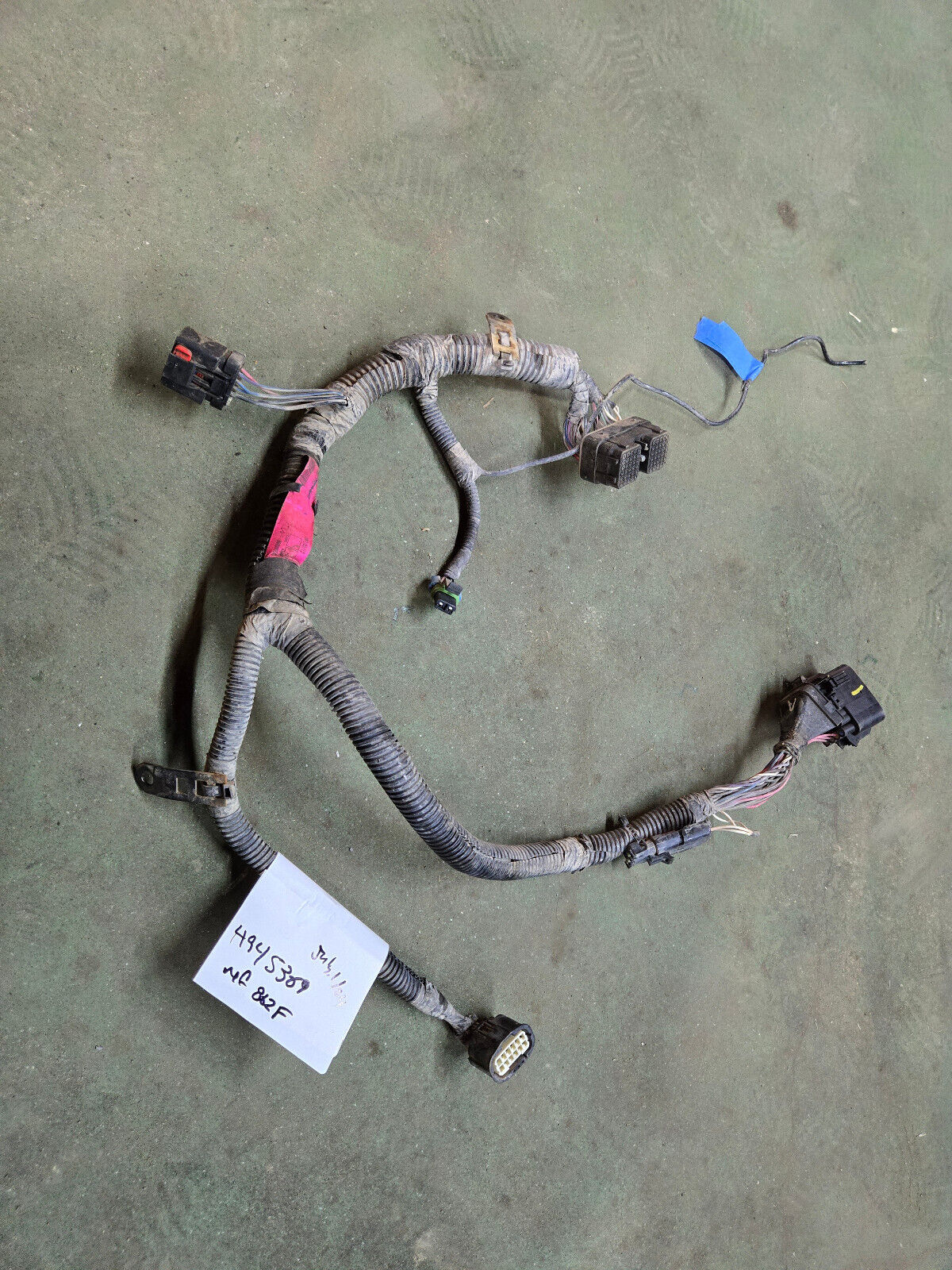 6.7L CUMMINS ENGINE HARNESS FOR PARTS 4945369