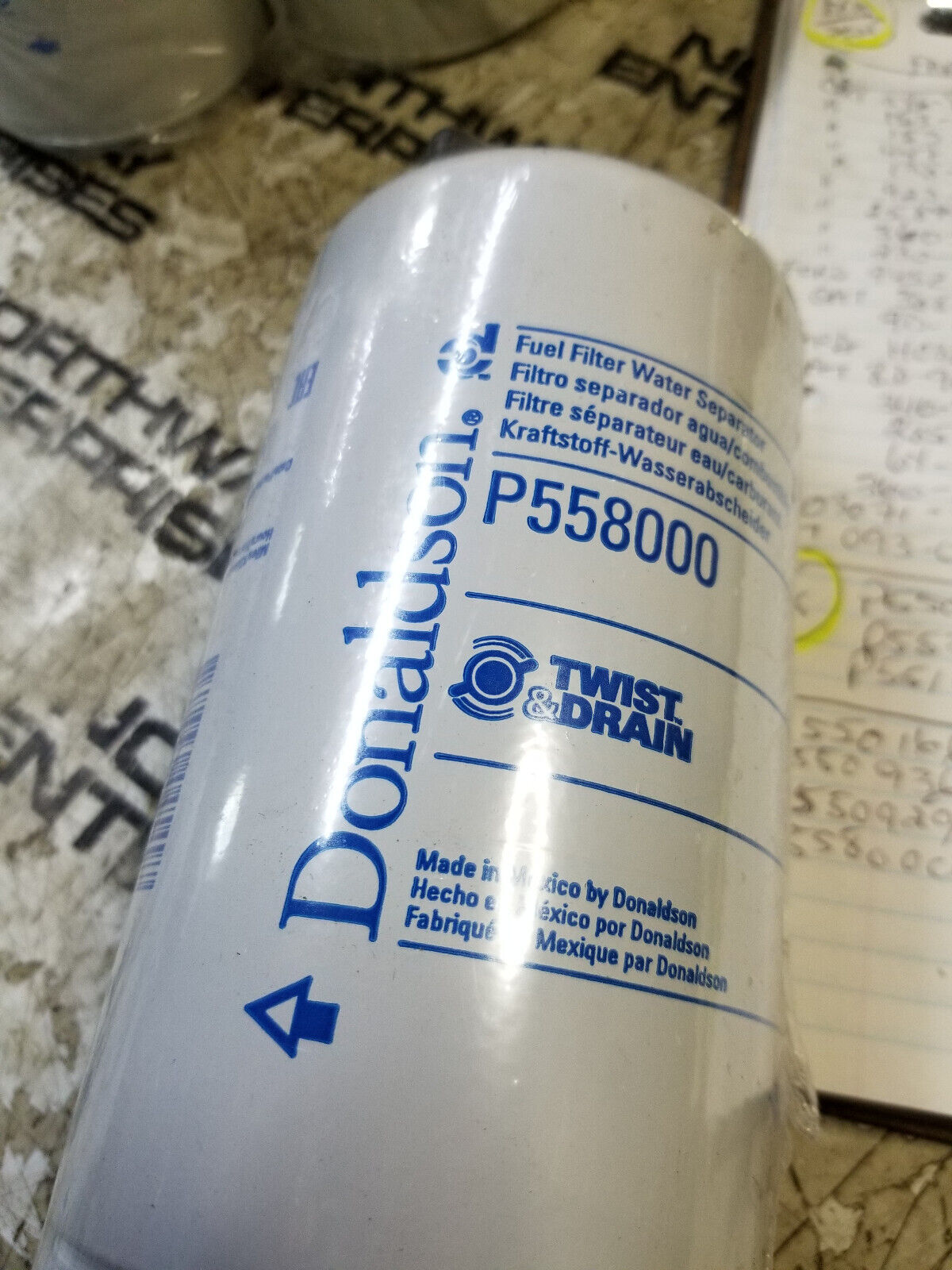 LOT OF 2PC - Donaldson Fuel Filter Water Separator Spin-on Twist&drain- P558000