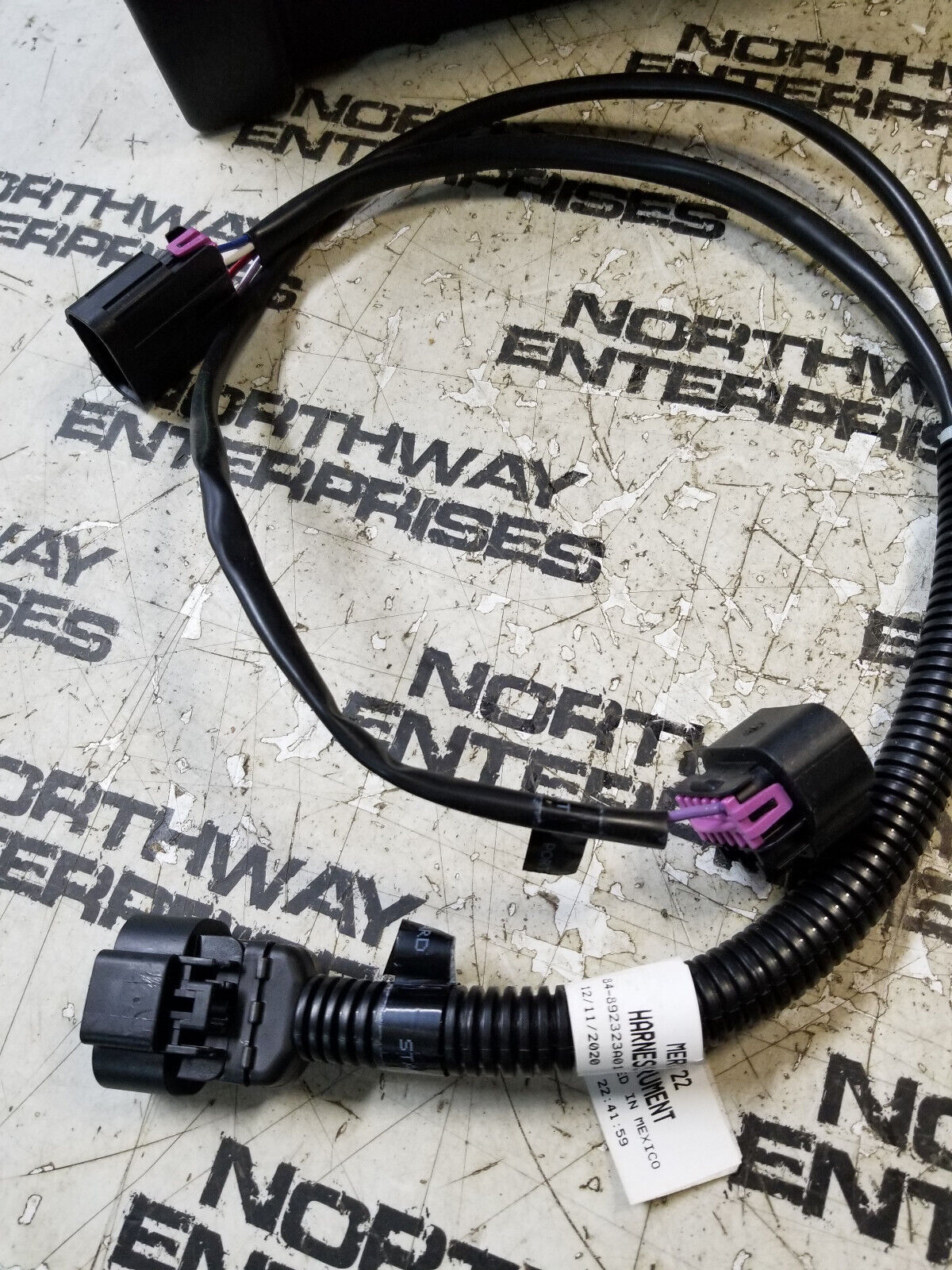 84-892323A01 Cummins SmartCraft Dual Wake Adapter / Ignition Harness