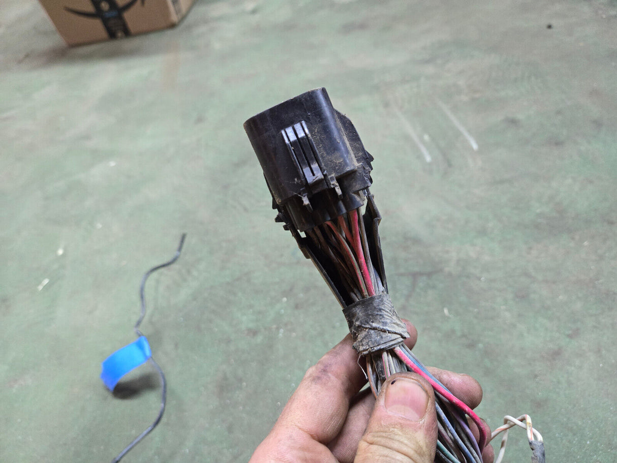6.7L CUMMINS ENGINE HARNESS FOR PARTS 4945369