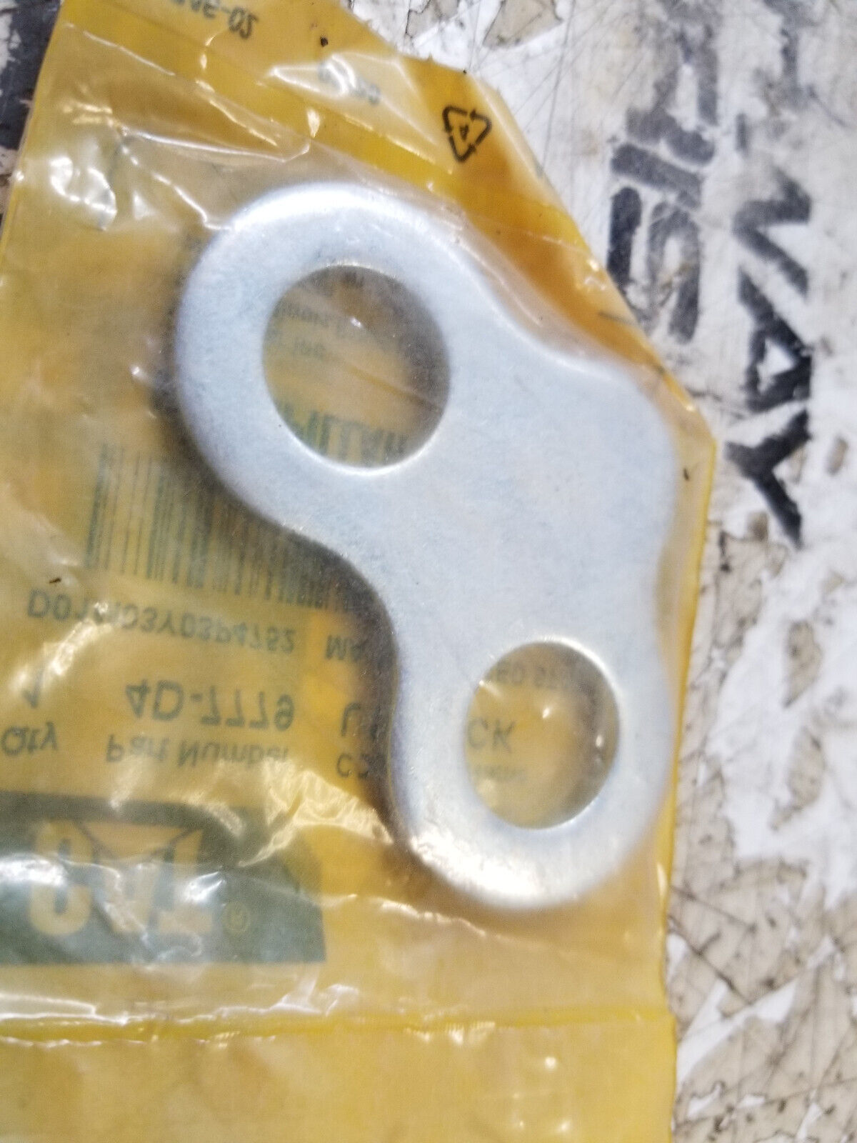 Caterpillar 4D-7779: Steering Linkage Lock in Steering System