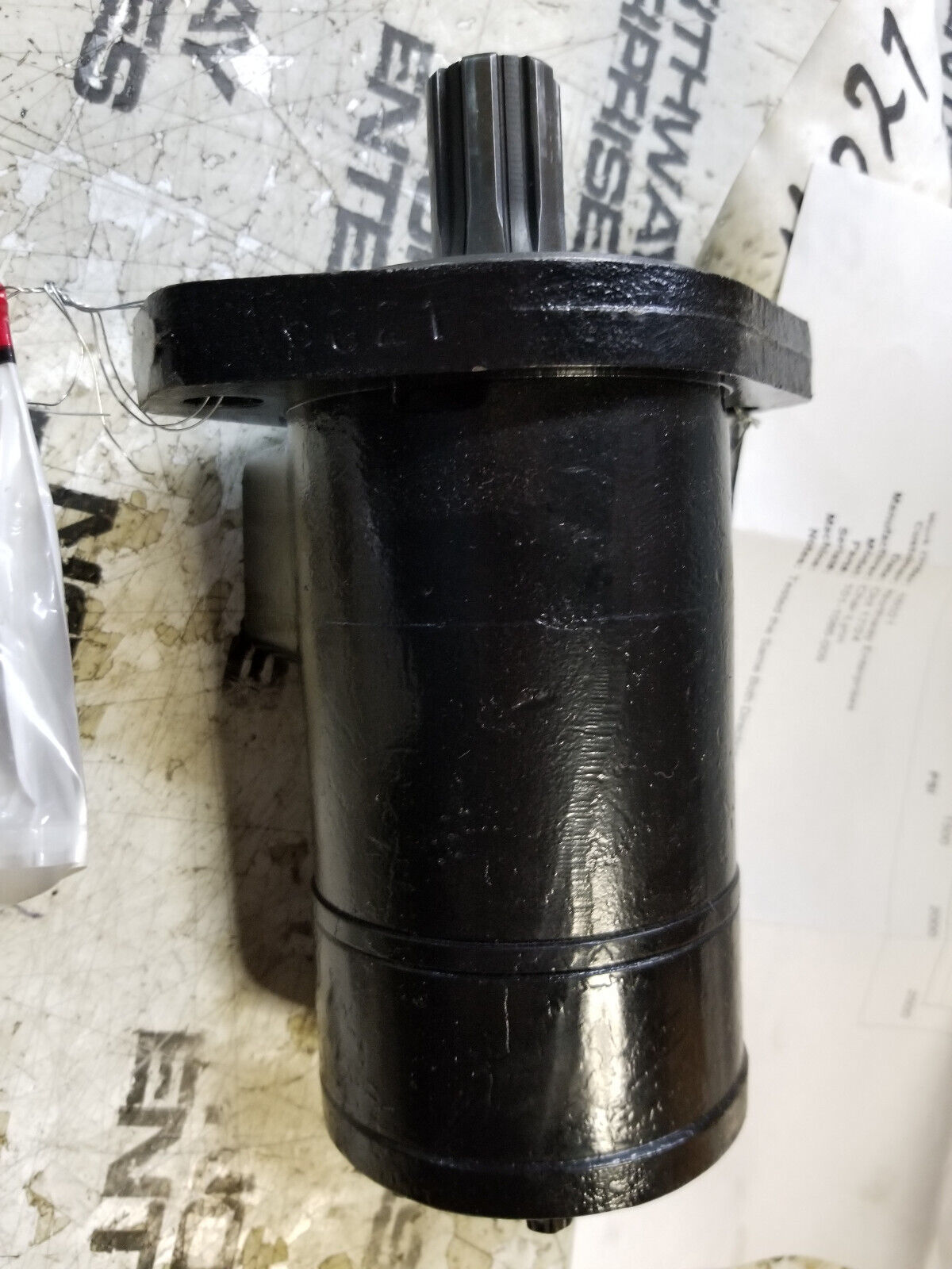 101-1086-009 CHAR-LYNN EATON HYDRAULIC MOTOR