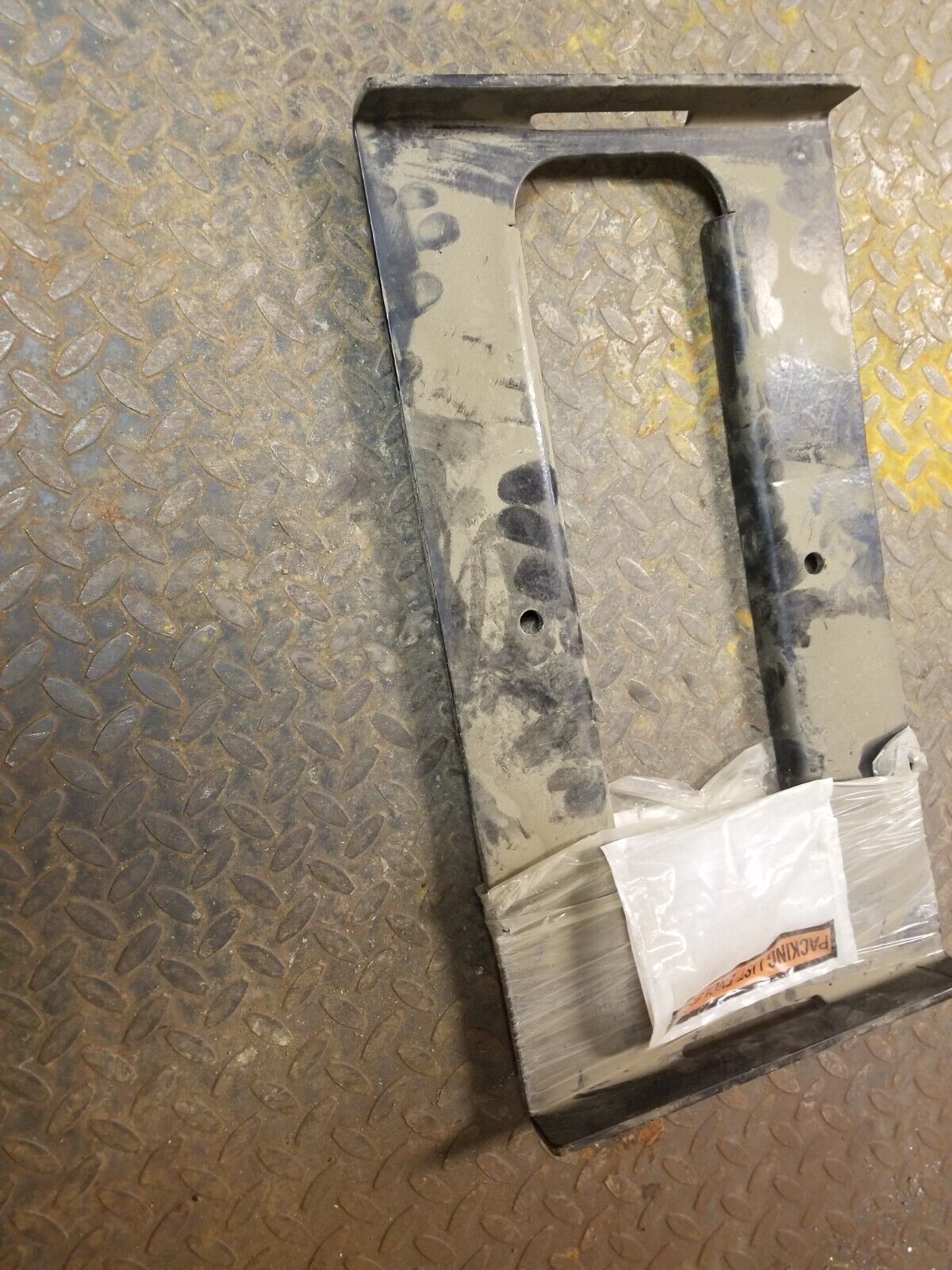 CATERPILLAR 153-6281: HOLD DOWN BRACKET