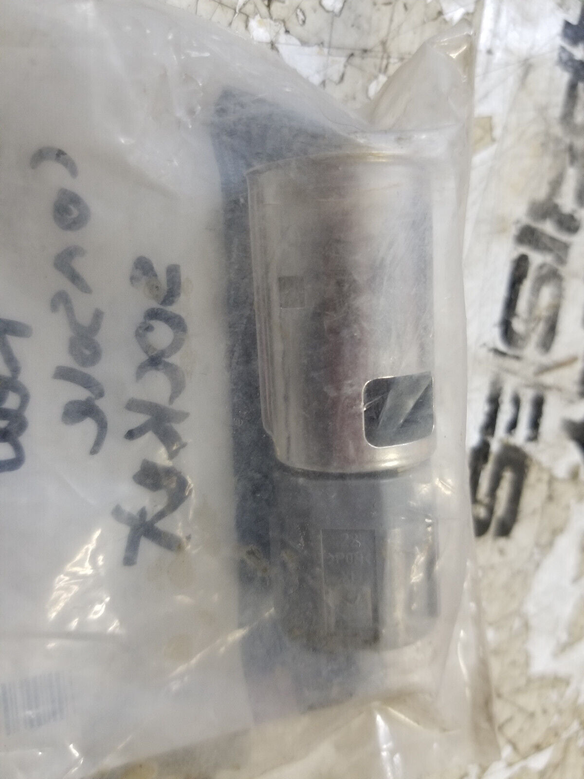 Ford Mercury Lincoln Power Point Socket Outlet new OEM 6R3Z-19N236-A