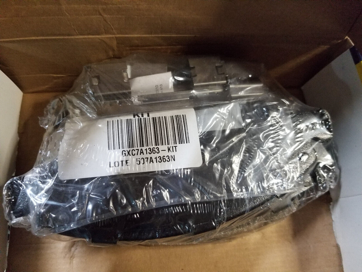 OEM MOPAR BRAKE PAD SET 1AM101367A MAGNETI MARELLI