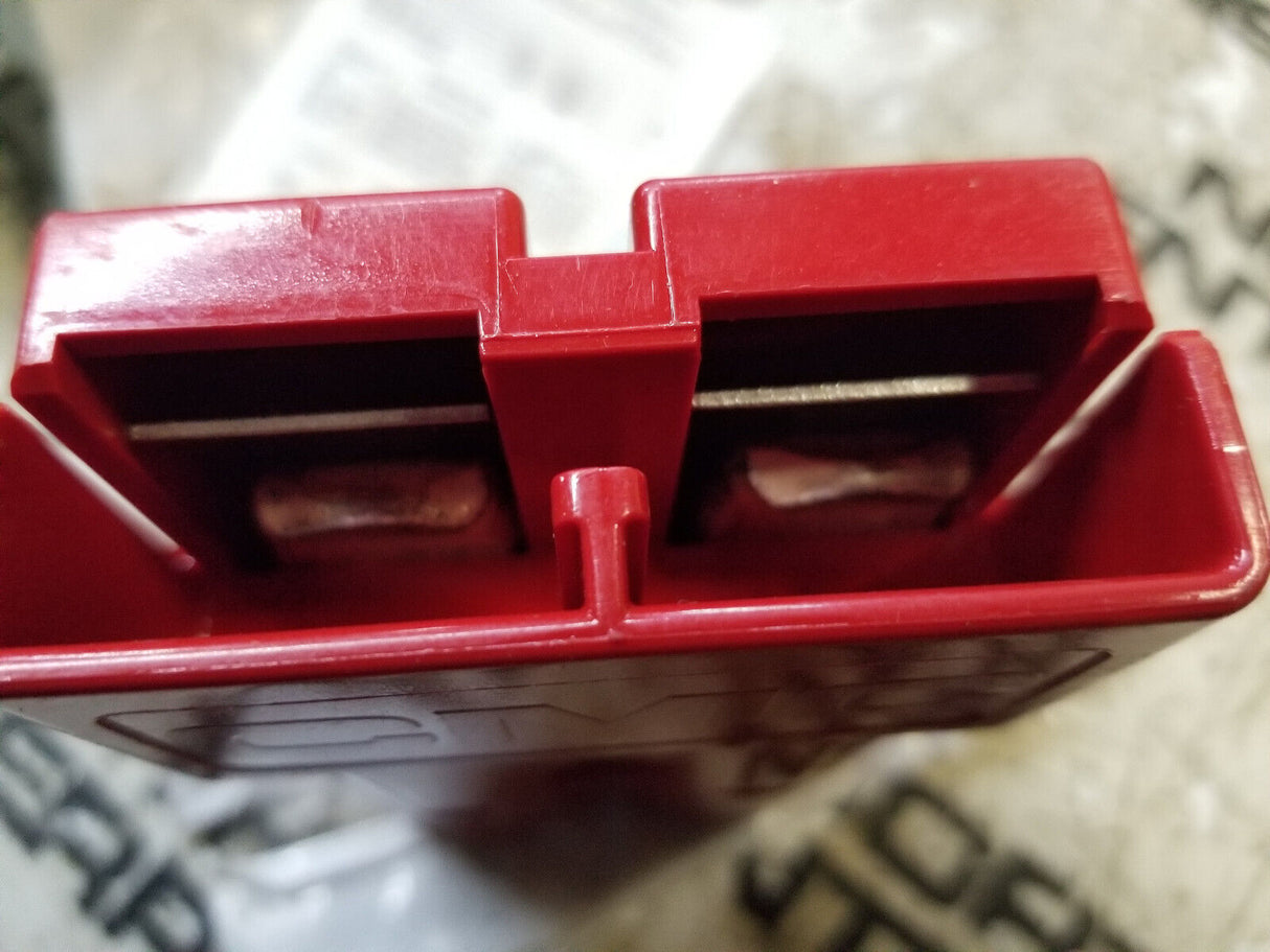 994581 CMC CHARGER PLUG