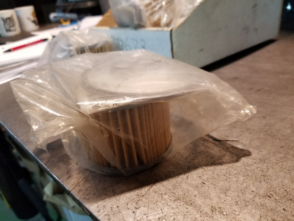 LOT OF 12PC -  P550673 DONALDSON FUEL FILTER