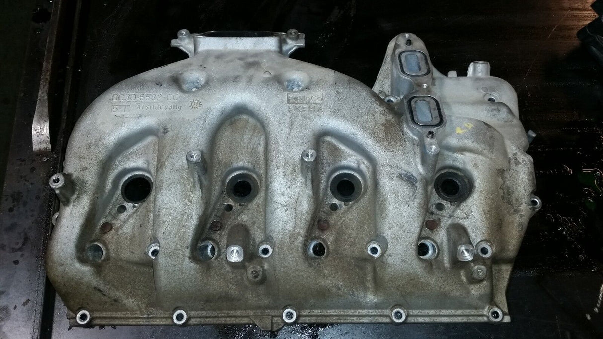 011-0114 2011-2014 ENGINE VALVE COVER DRIVER RIGHT FORD F350 6.7L BC3Q-6582-CC