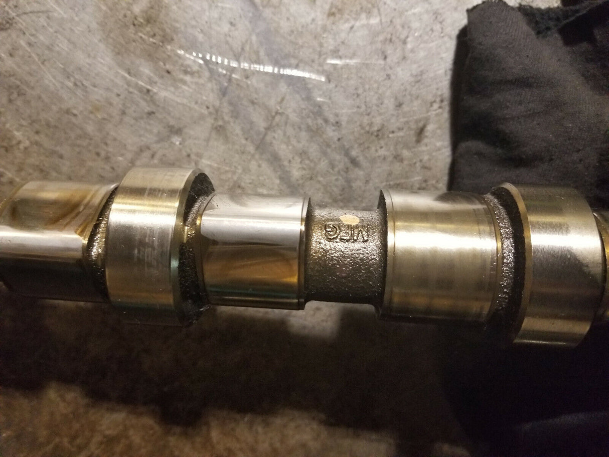 6.7 Cummins Used Camshaft 5273413 4930770