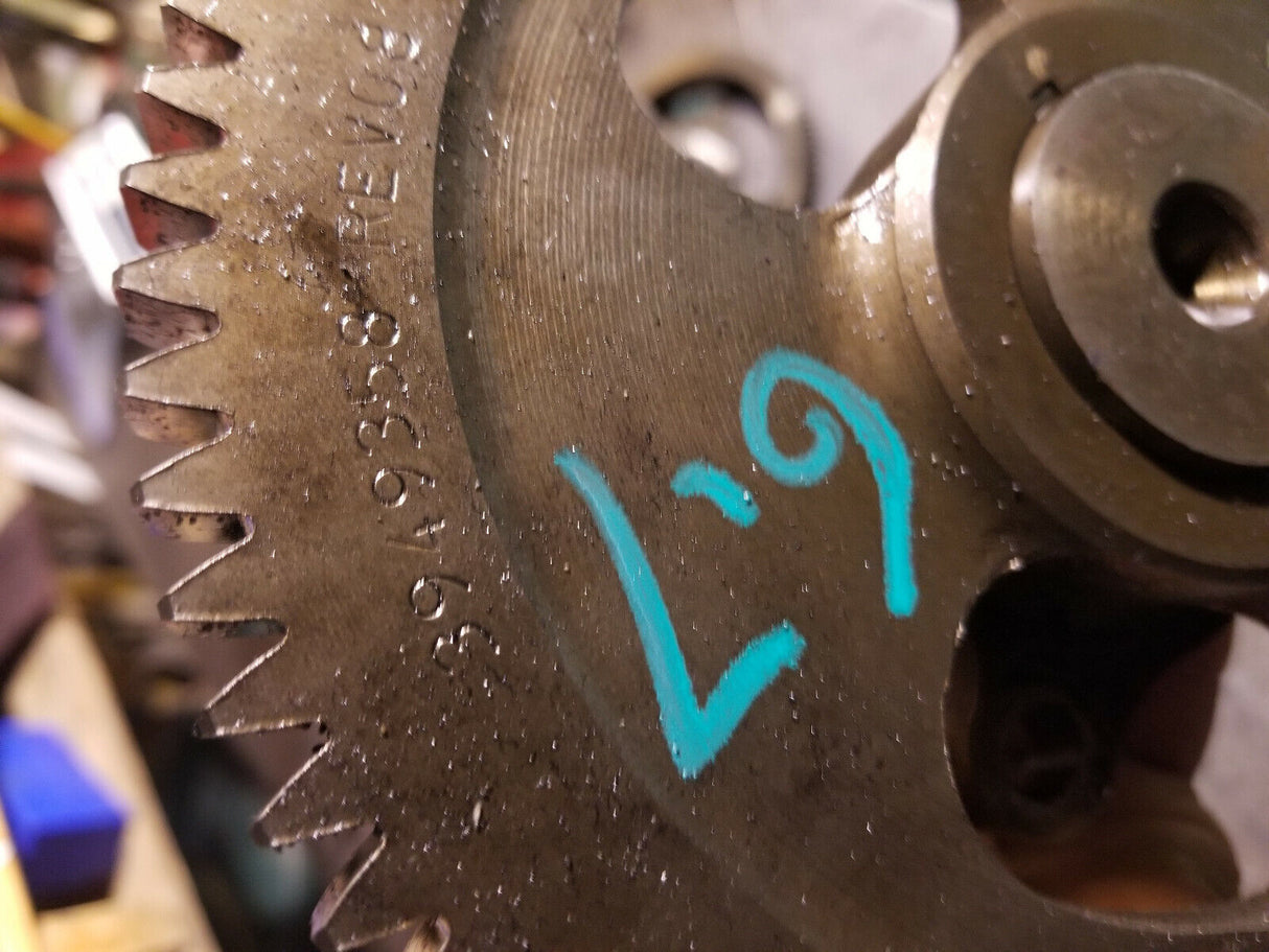 6.7 Cummins Used Camshaft 5273413 4930770