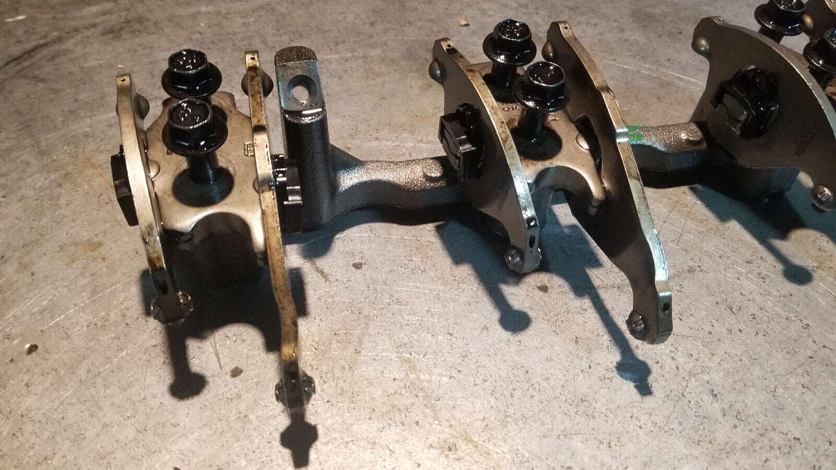 1880400C1 2007-2010 Ford F-250 6.4L Diesel Valve Rocker Arm Assembly r215