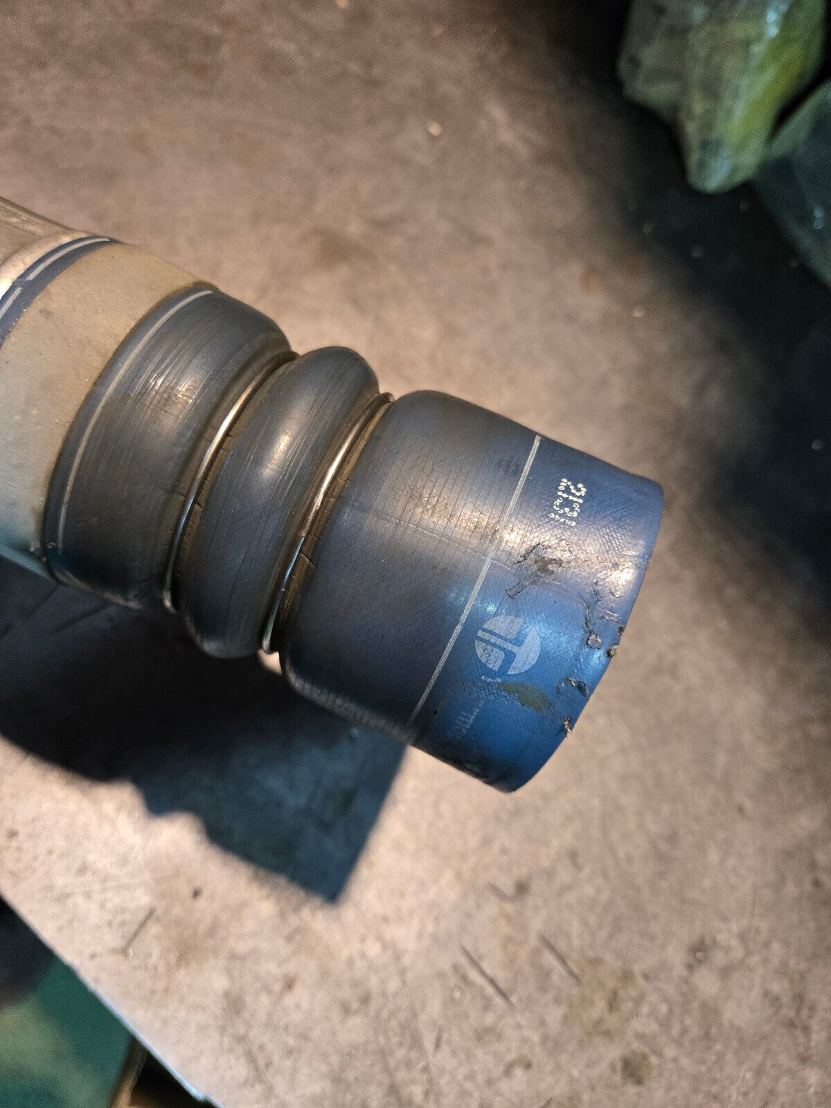 11-16 Ford 6.7L POWERSTROKE Hot Side Intercooler Pipe Tube  BC34-6K769-CB