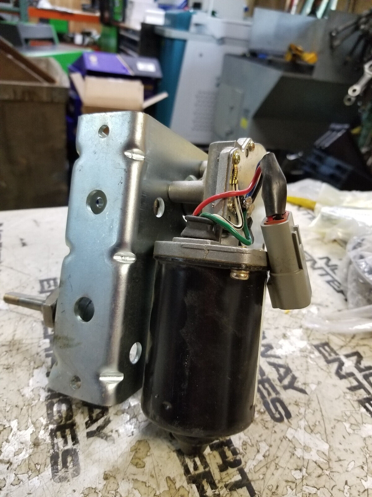 AM EQUIPMENT 230-100 12V COAST TO PARK WIPER MOTOR