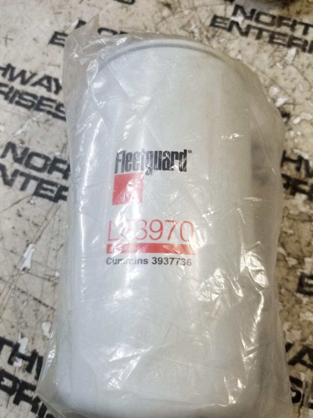 LF3970 FLEETGUARD OIL FILTER CUMMINS 3937736