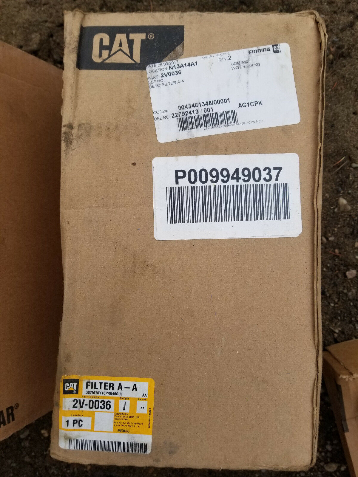 2V-0036 CATERPILLAR CABIN AIR FILTER