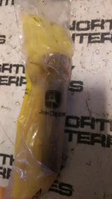 JOHN DEERE T308144 BOLT