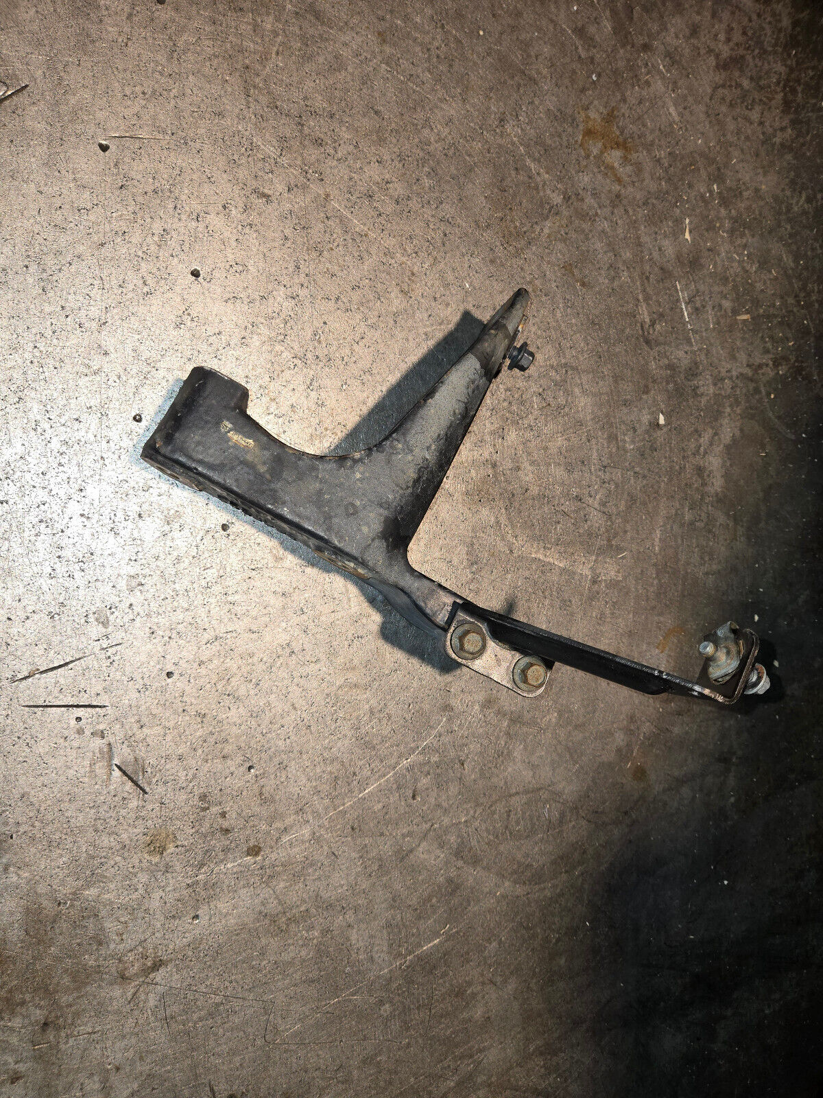 6.7L CUMMINS 5530103 P5530103 EGR COOLER BRACKET 5363764