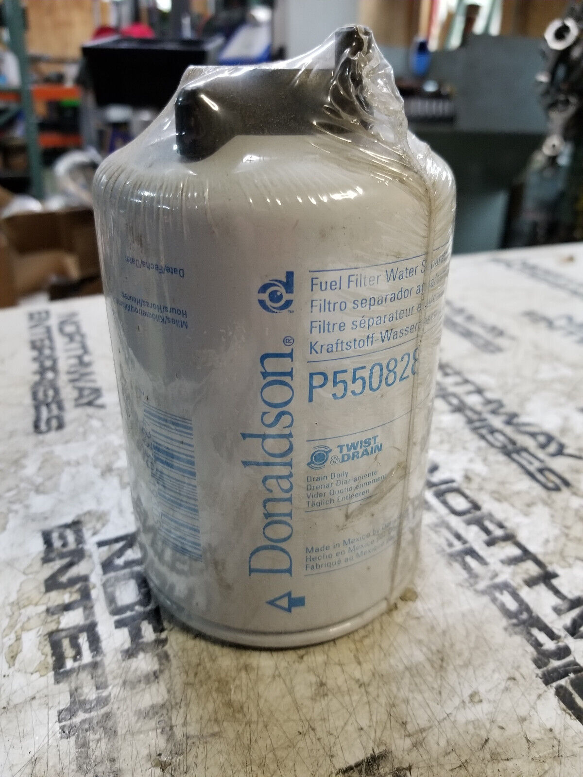 P550828 SPIN ON FUEL FILTER