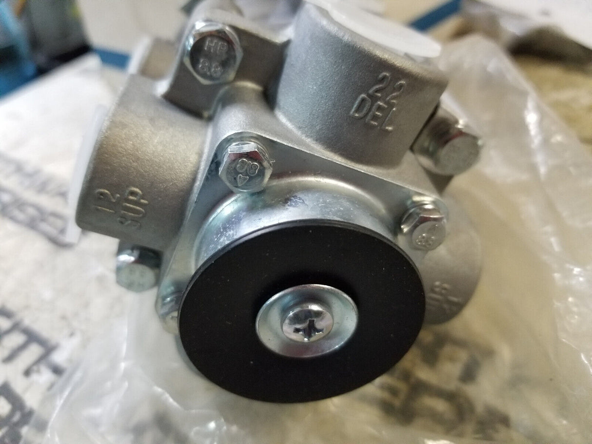 E-6 Foot Brake Control Valve Freightliner, Ref. Mack 286171, KN22140, 170.286171