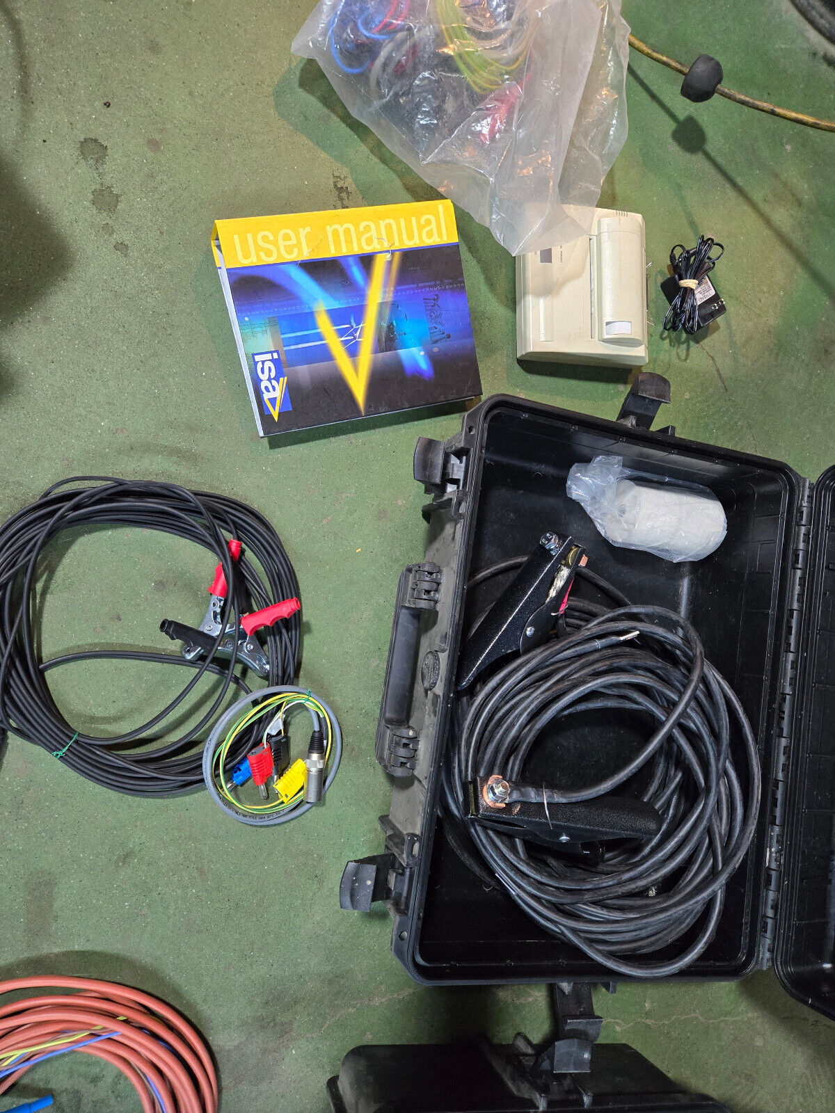 ISA CBA-1000 Circuit Breaker Analyzer with Cases - Built In Pure DC Microhmmeter