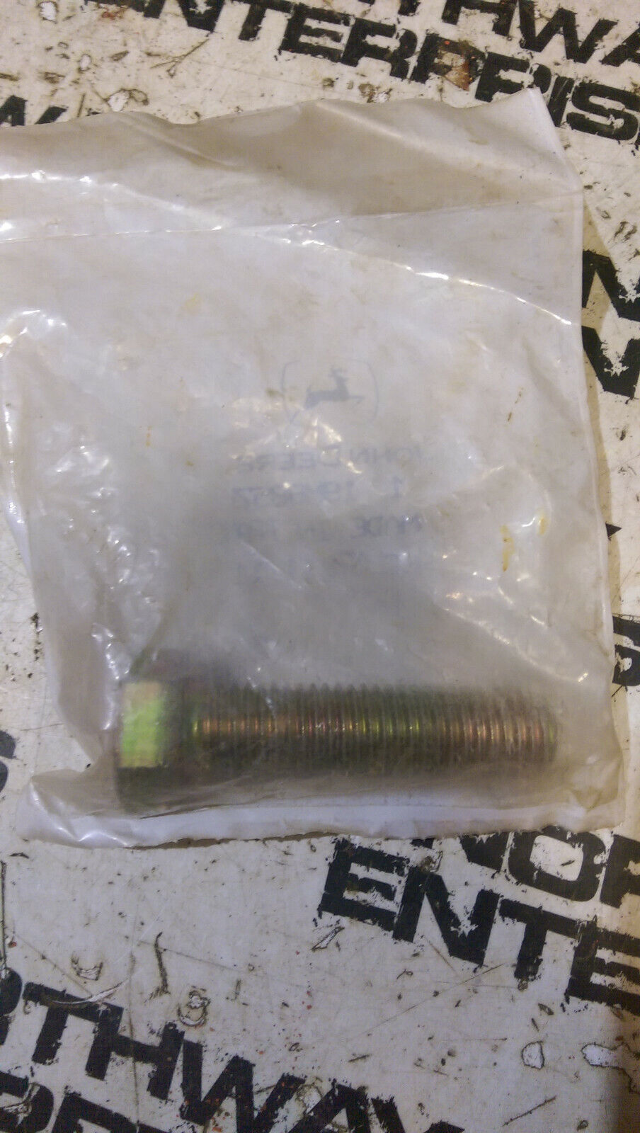 JOHN DEERE 19M8857 BOLT