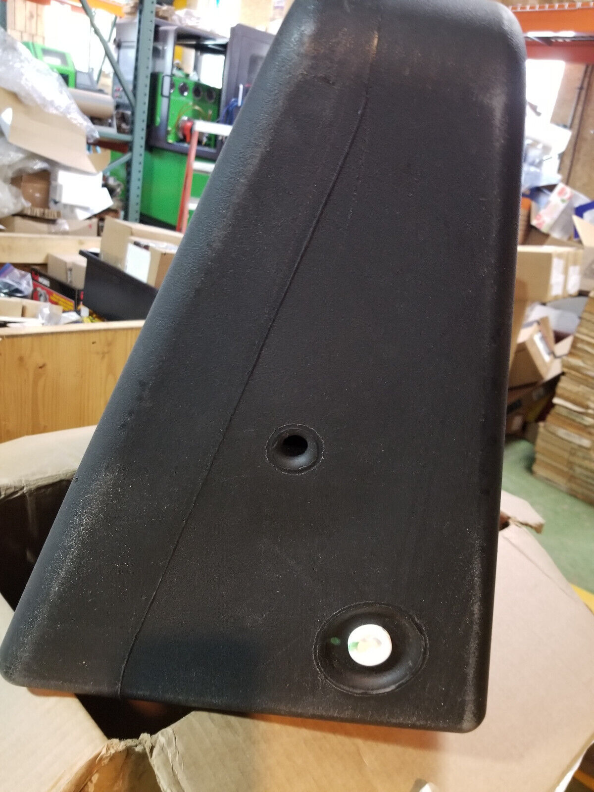 A04-36021-000 FREIGHTLINER DEF TANK ADBLUE DEF,WEDGE,B2