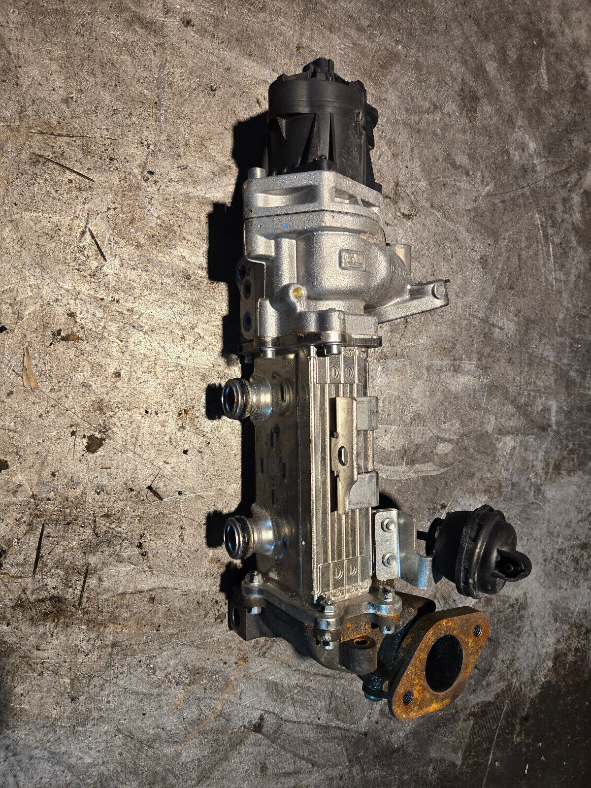 68445601AA 68211310AAA  3.0L ECODIESEL USED EGR COOLER