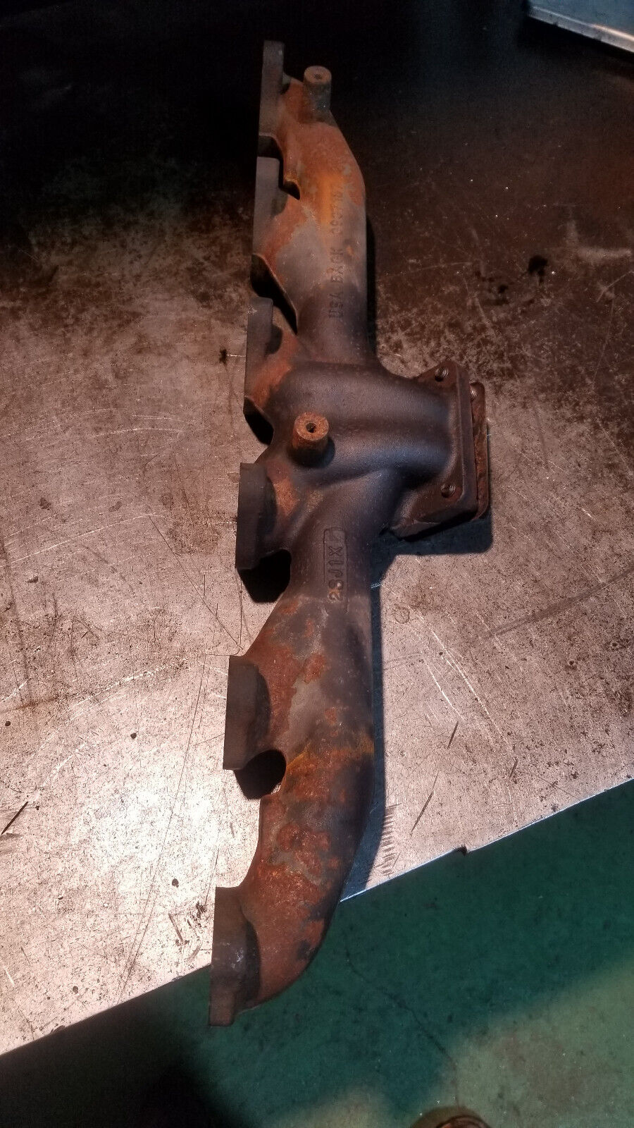 3937187 5.9L CUMMINS EXHAUST MANIFOLD