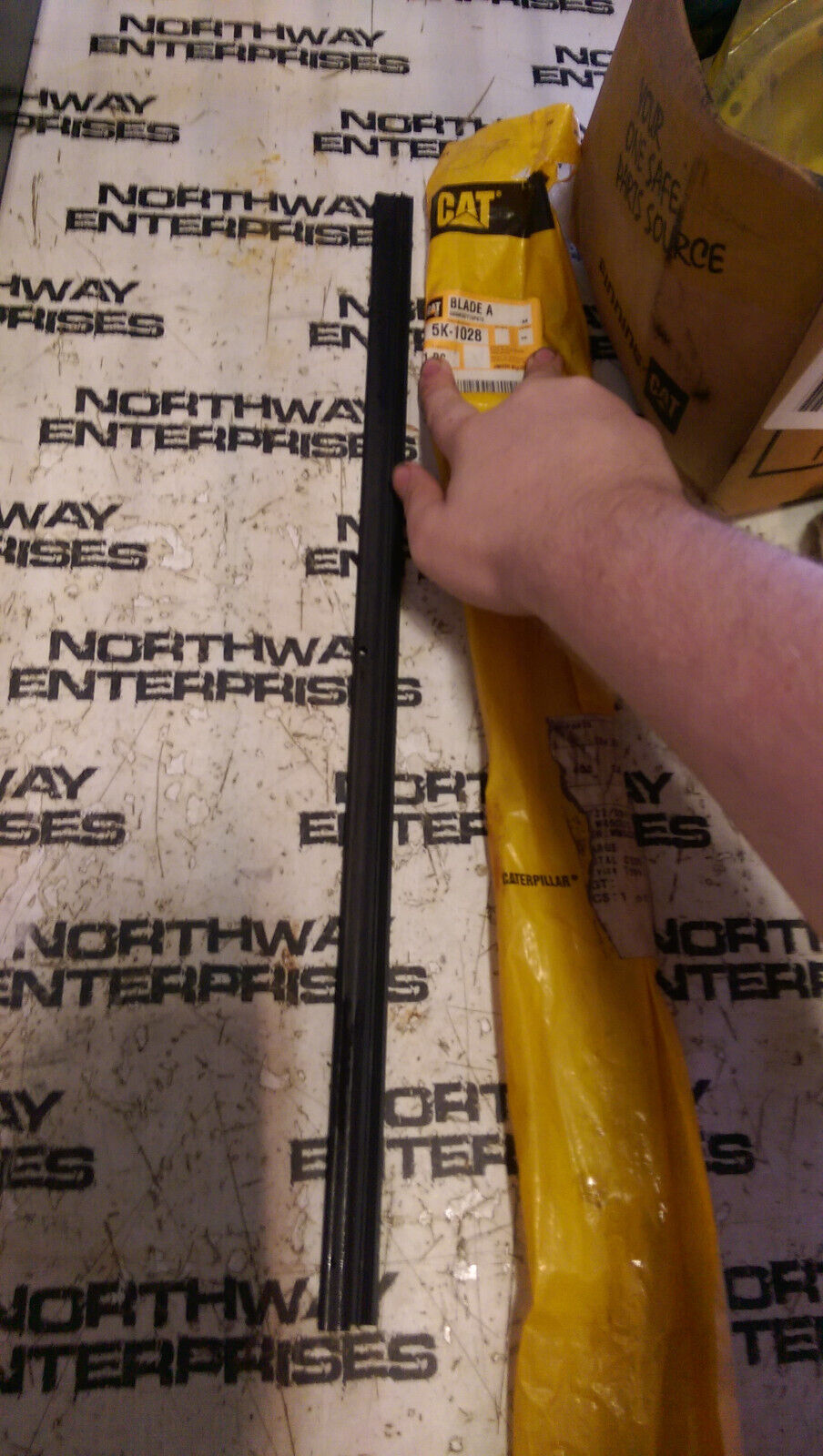 5K-1028 CATERPILLAR WIPER BLADE 5K1028
