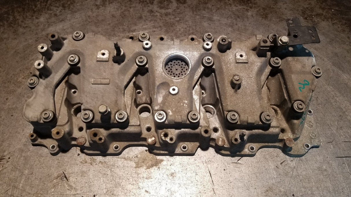 2011-2015 DURAMAX 6.6 6.6L DIESEL LML VALVE COVER & SPACER LH DRIVER