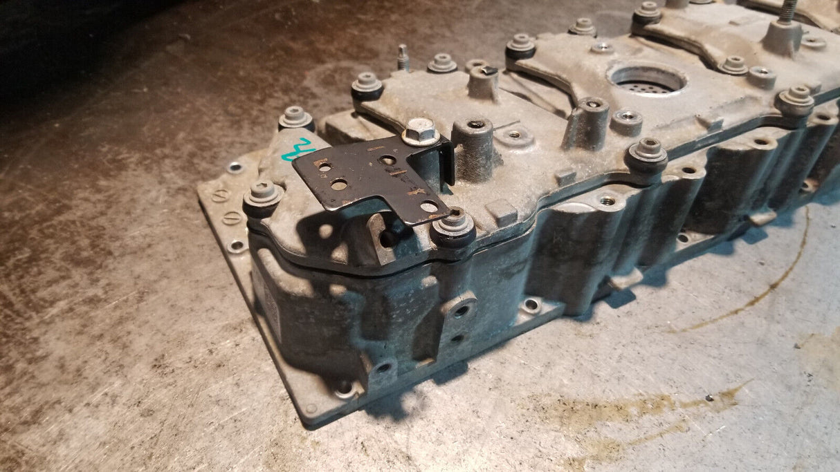2011-2015 DURAMAX 6.6 6.6L DIESEL LML VALVE COVER & SPACER LH DRIVER