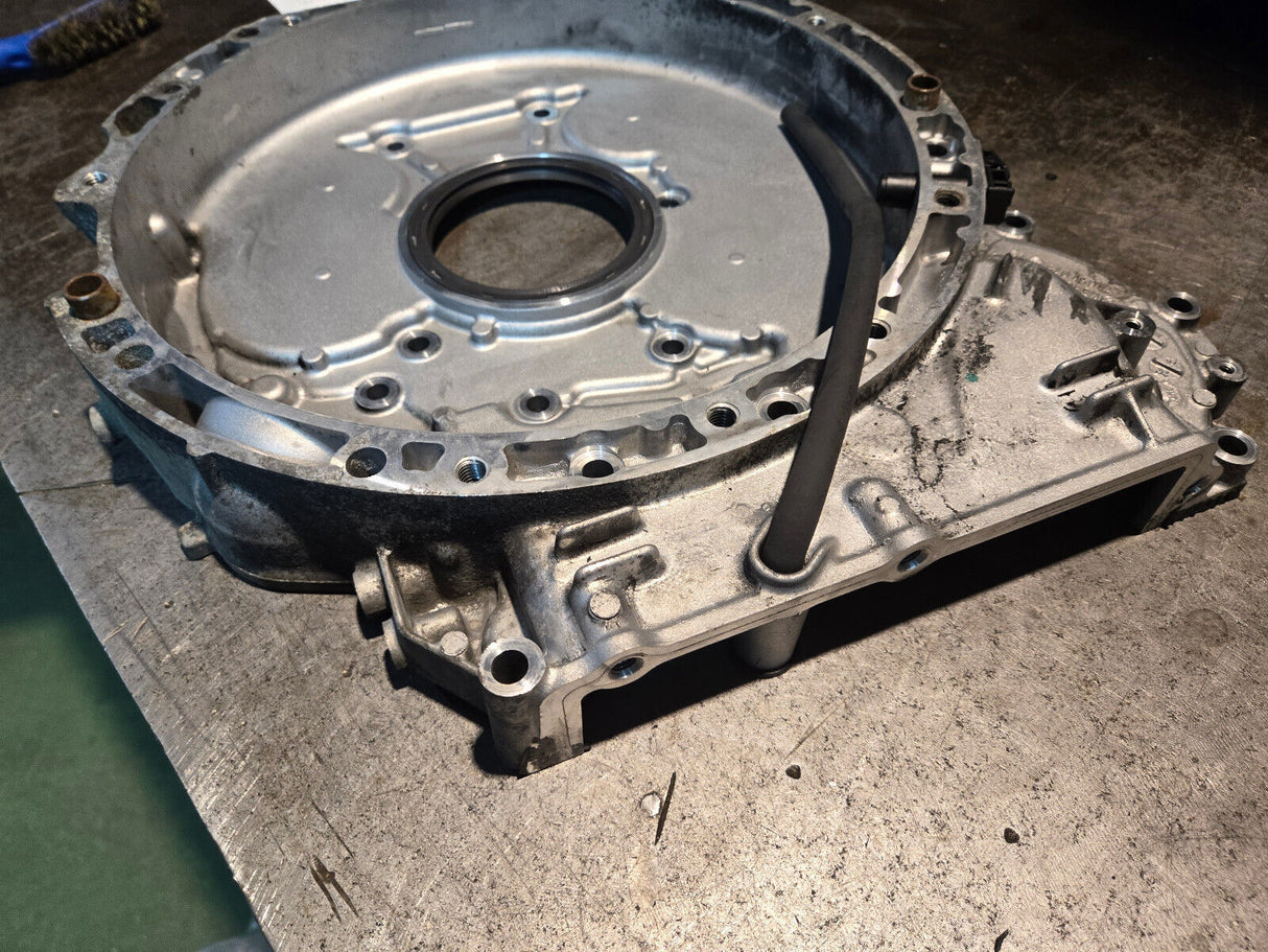 Mercedes-Benz OM651 control housing cover A6510150602 A6510150802