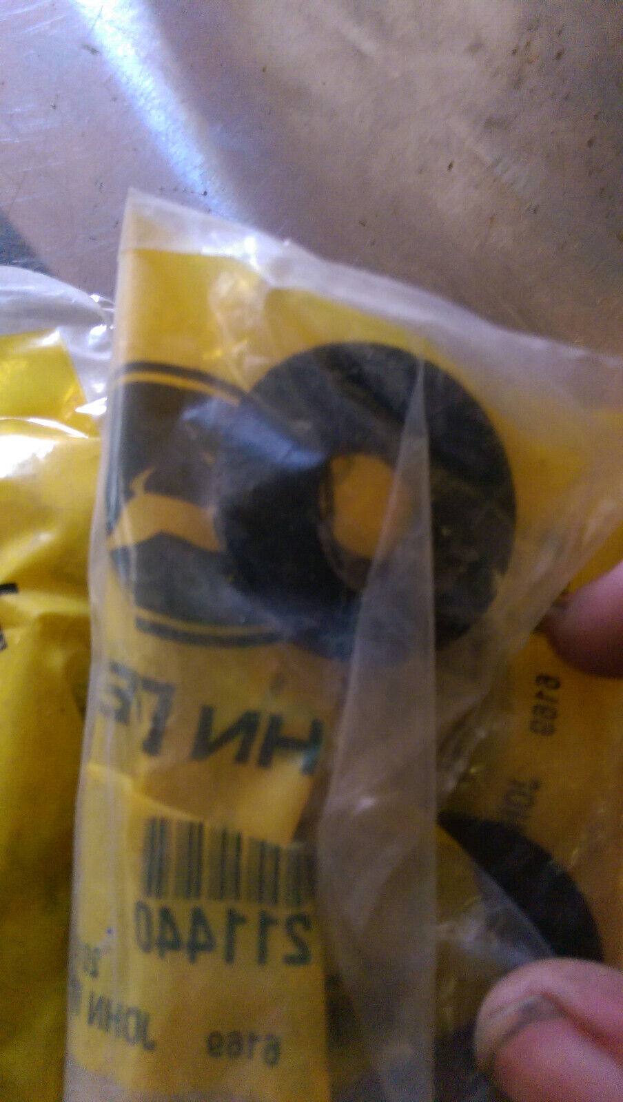 LOT OF 9PC - HITACHI SEALING WASHER T211440