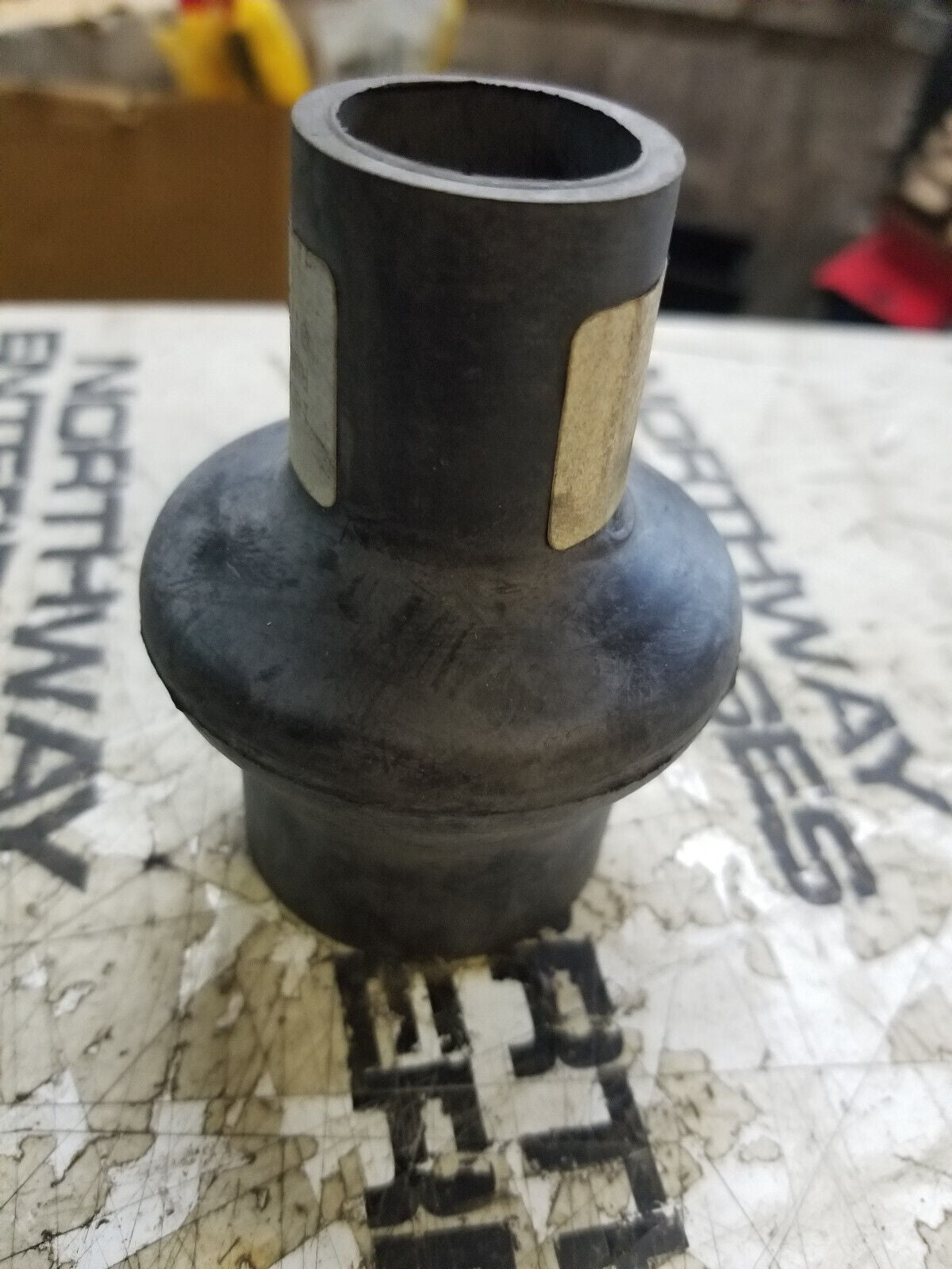 YT504224271 TOTAL SOURCE YALE BOOT TIE ROD END 504224271