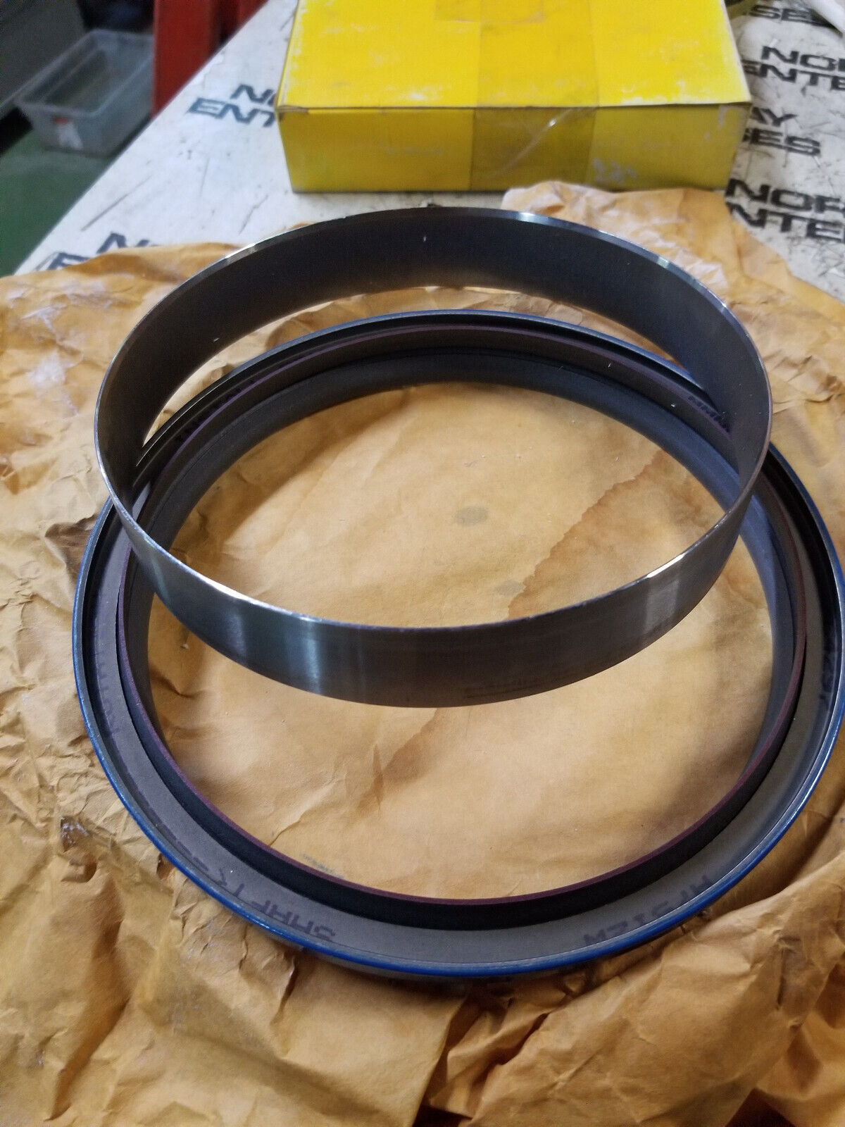 7C-4297 CRANK SEAL 7C4297 157.63mm Shaft Diameter Blue Crankshaft Seal