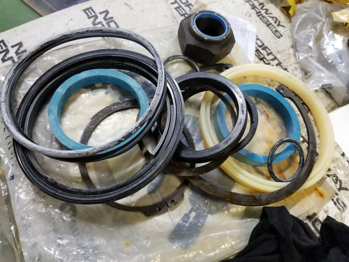 MANITOWOC 123863 SEAL KIT