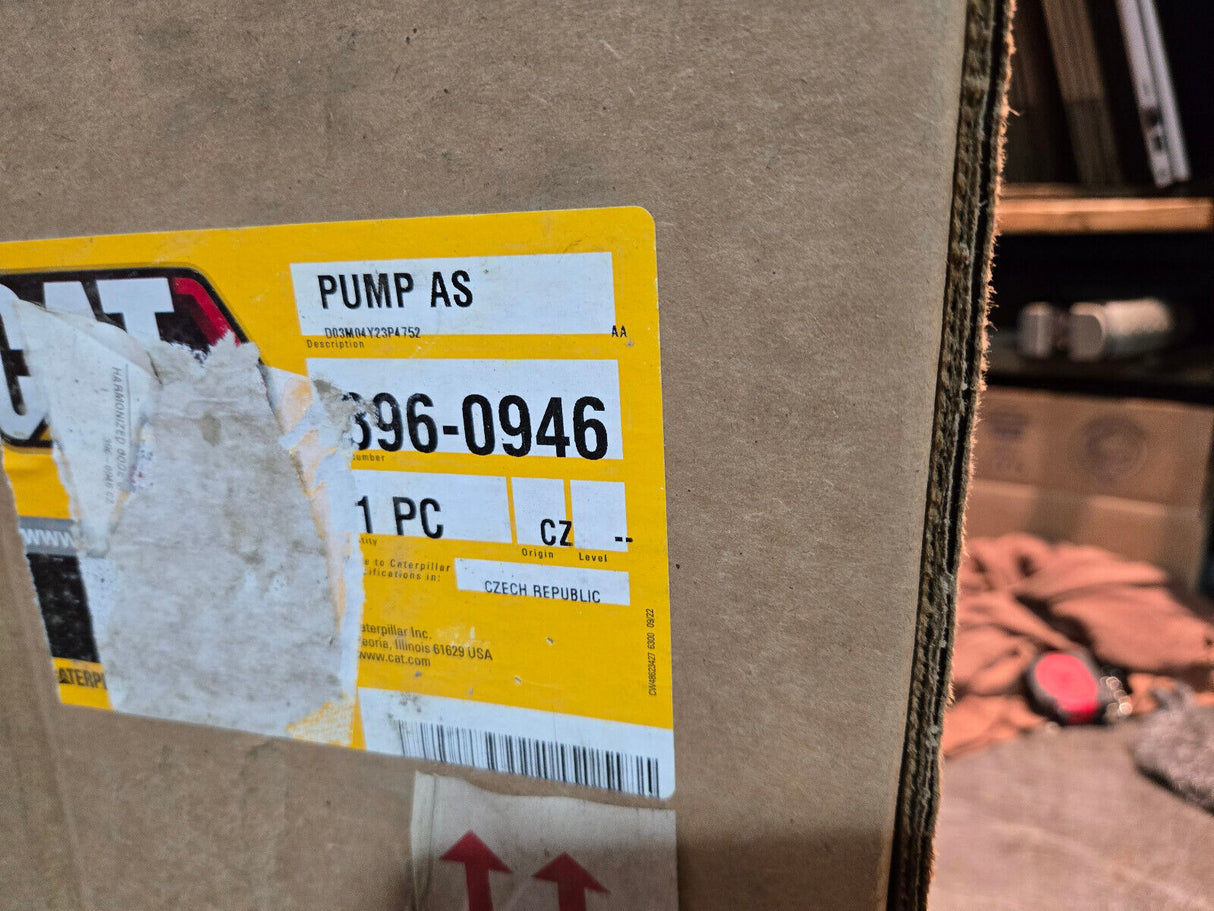 396-0946 CAT GREASE PUMP LINCOLN P653S-8XLBO-24-AS24-UL 241 BAR/3500 PSI 24VDC