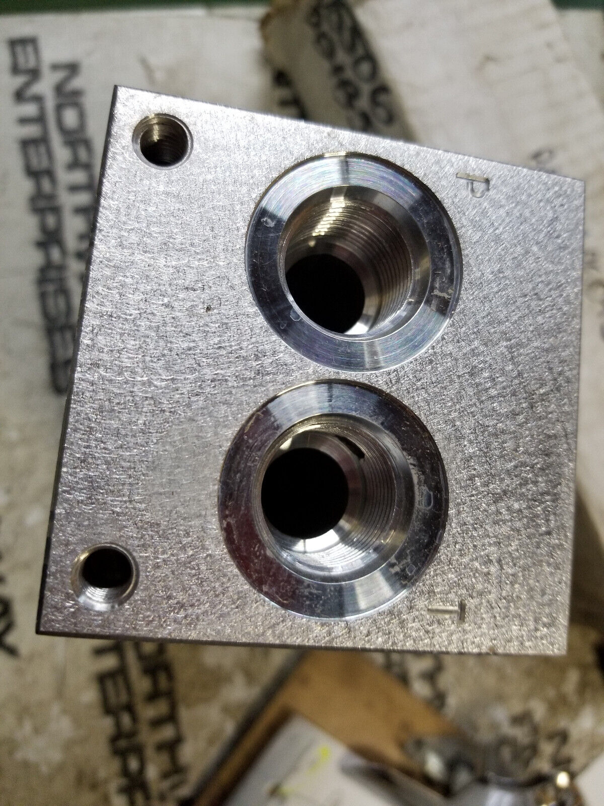 D03 4-STN PARALLEL MANIFOLD - BA03GPS04SDUCAAA