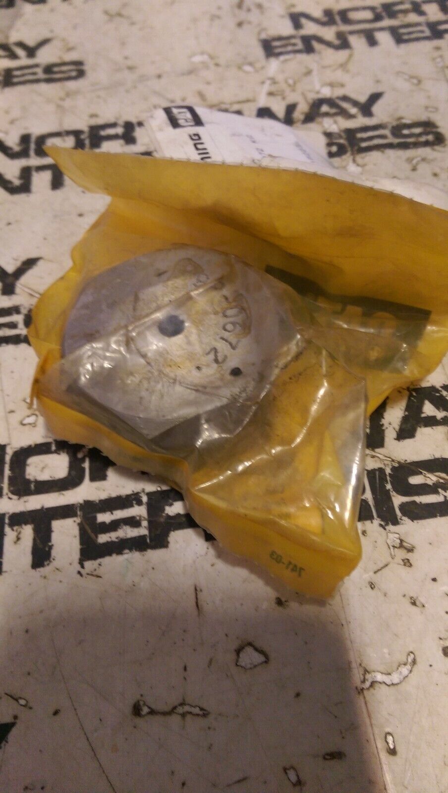 9P-0672 CATERPILLAR CAP
