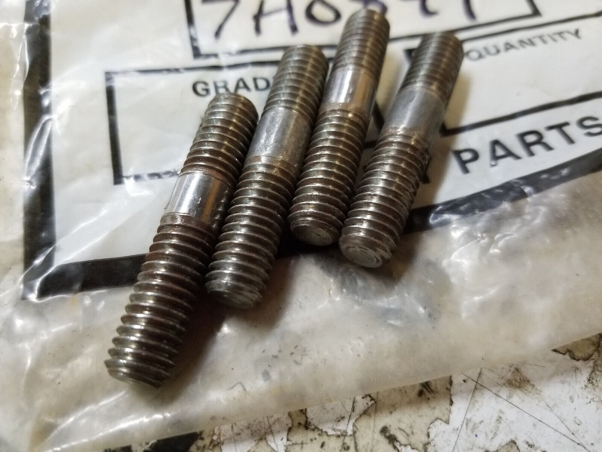 LOT OF 4 - CATERPILLAR 7H-0847 STUD 7H0847