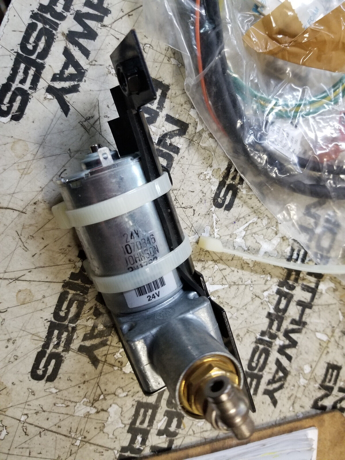 CATERPILLAR 242-8772 AIR COMPRESSOR 2428772