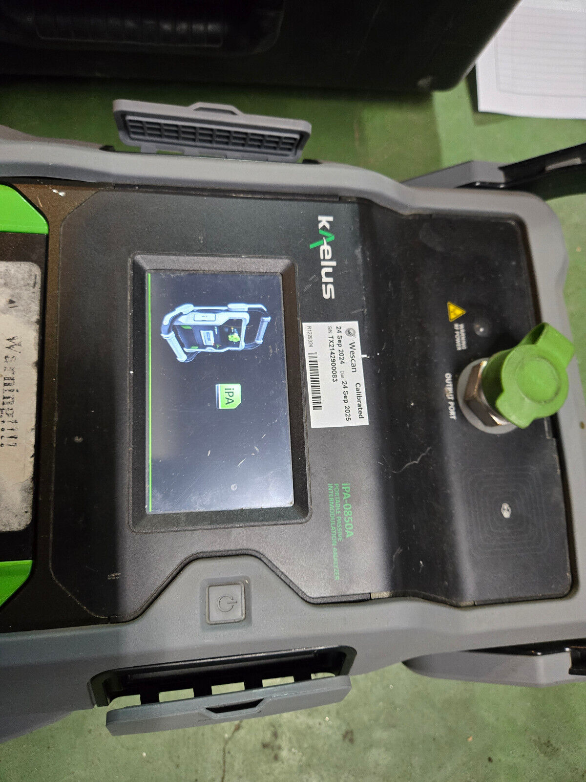 Kaelus IPA-0850A Portable Battery Powered PIM Test Analyzer - Freshly Calibrated